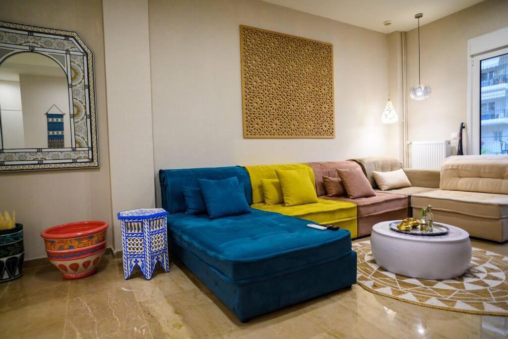 Boho 2 Bdr Luxury Meets The East Apartment Атина Екстериор снимка